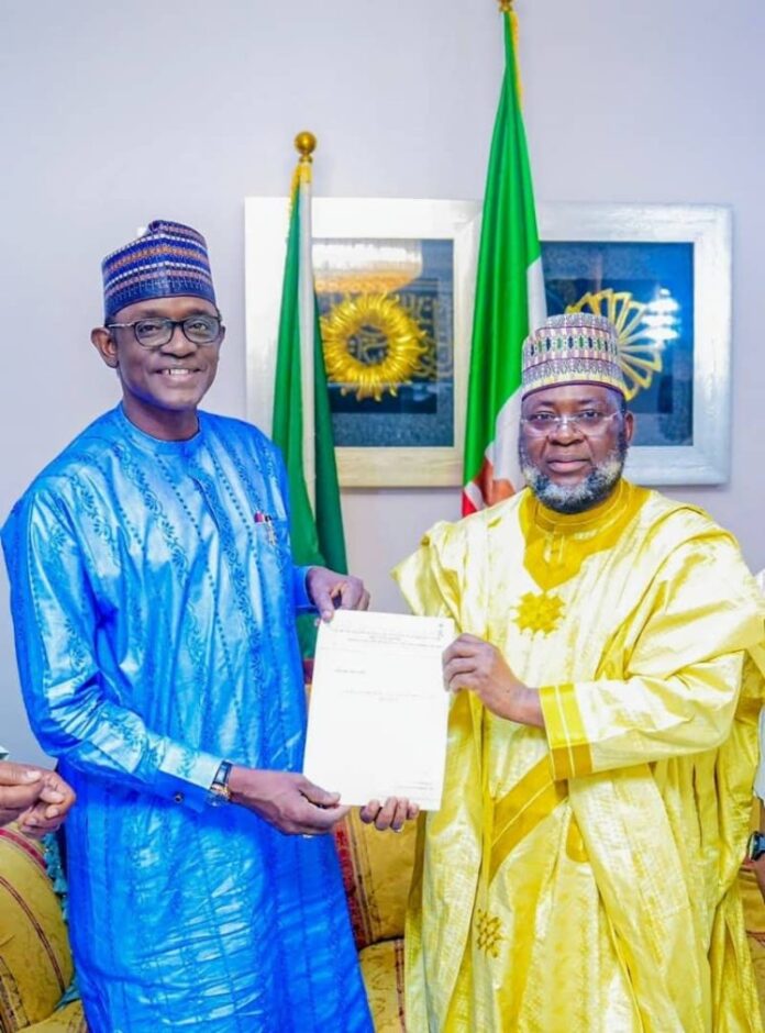 image_750x_638663f35ab2c