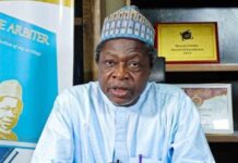 Burina a tuna dani a marabucin da ke nusar da shugabannin – Hassan Gimba burin a tuna ni a marubucin dake nusar da shugabanni – Gimba