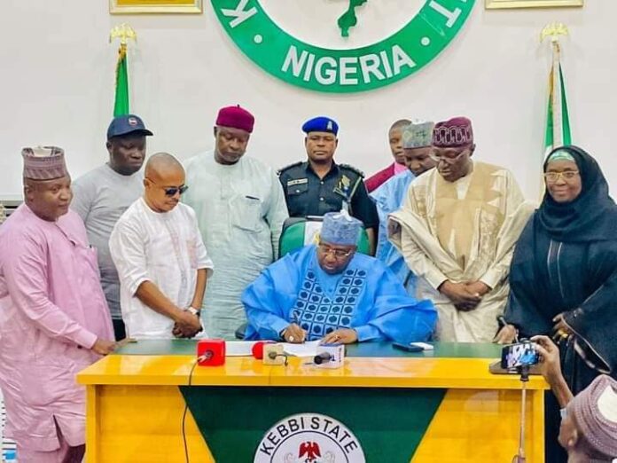 Gwamnatin Kebbi za ta fara biyan ₦75,000 a matsayin mafi ƙarancin albashi