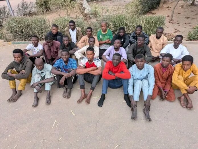 'Yansanda a Kano sun kama matasa 24 kan zargin faɗace-faɗace a unguwanni