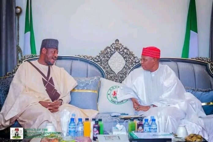 Gwamnan Kano, ya karɓi baƙuncin takwaransa na Katsina Dikko Raɗɗa Gwamnan Kano, ya karɓi baƙuncin takwaransa na Katsina Dikko Raɗɗa