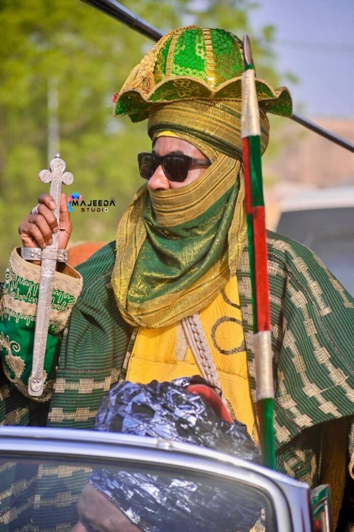 Sarkin Kano Sanusi ya yi Hawan sallah babba duk da jami'an tsaron da suka zagaye gidansa domin hana hawan
