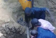 Mutane biyu sun rasa rayukansu sakamakon ɗauko wayar salula a masai a Jihar Kano Mutane biyu sun rasa rayukansu sakamakon ɗauko wayar salula a masai a Jihar Kano