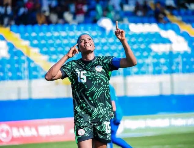 Har yanzu ba mu ga dala dubu 100 da Tinubu ya yi mana alkawari ba - Kaftin ɗin Super Falcons Har yanzu ba mu ga dala dubu 100 da Tinubu ya yi mana alkawari ba - Kaftin ɗin Super Falcons