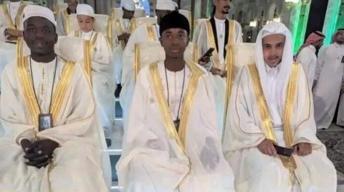 Ɗan jihar Kano Bukhari Sunusi ya zo na 3 a musabaƙar Alƙur'ani ta duniya Ɗan jihar Kano Bukhari Sunusi ya zo na 3 a musabaƙar Alƙur'ani ta duniya